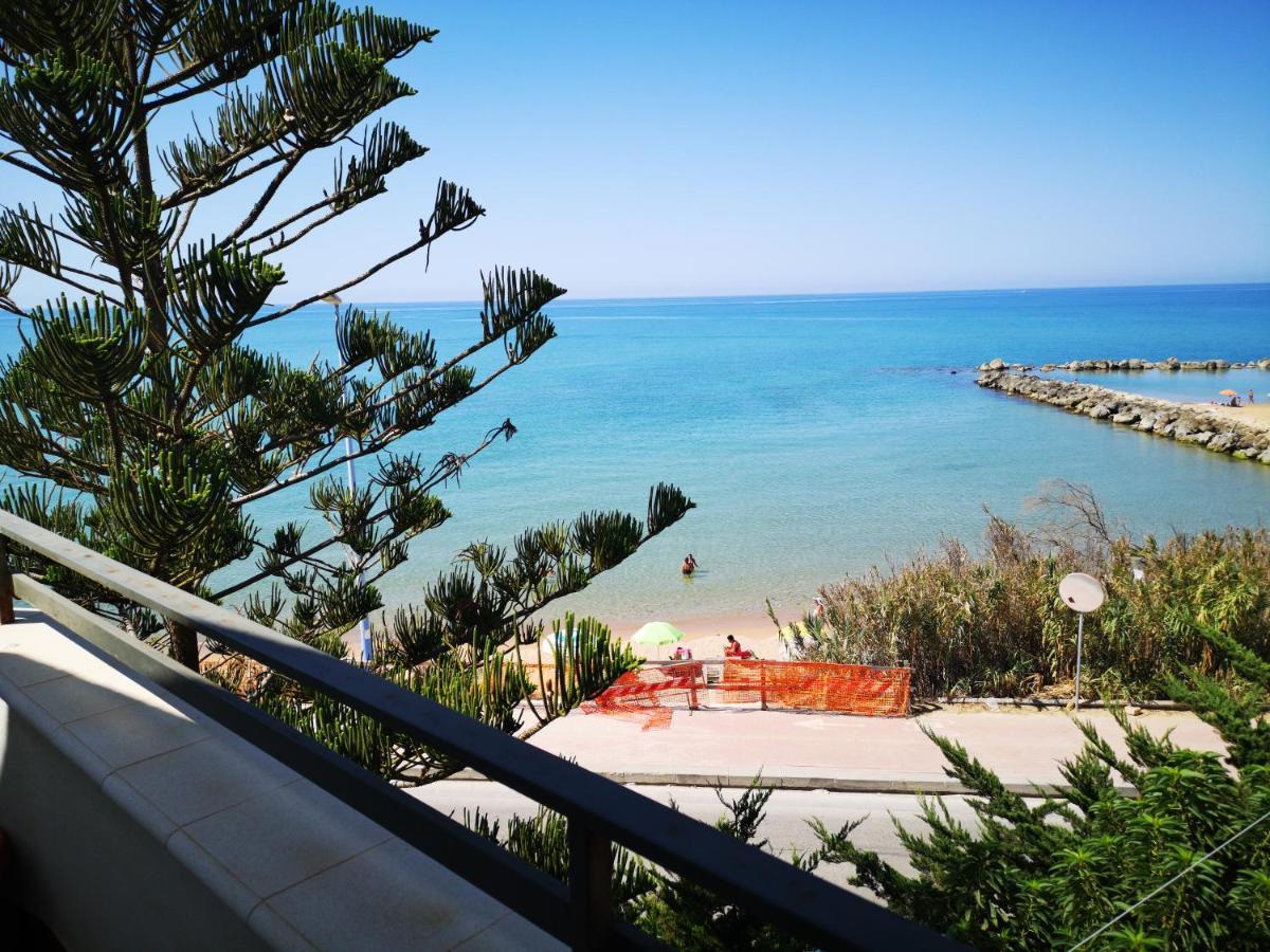 Вилла Seaside Сан-Леоне Экстерьер фото