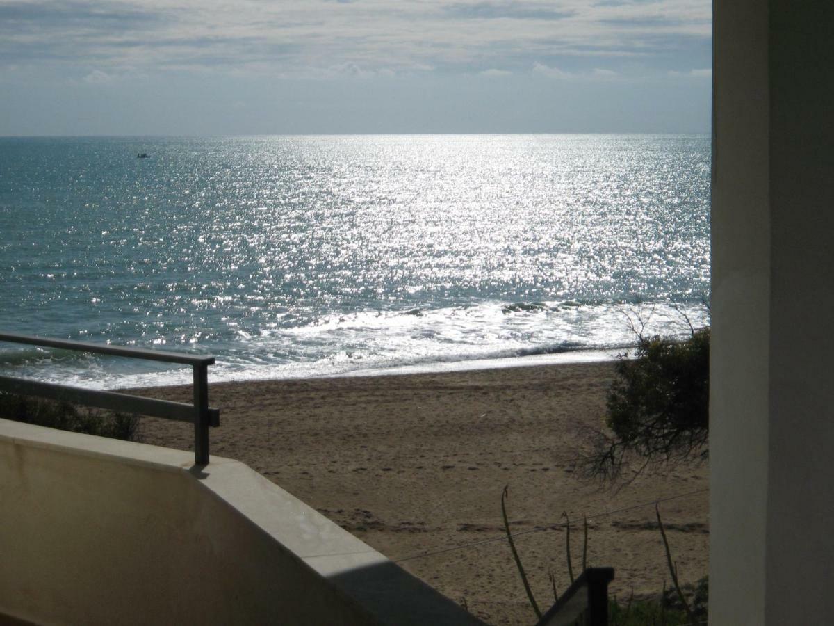 Вилла Seaside Сан-Леоне Экстерьер фото